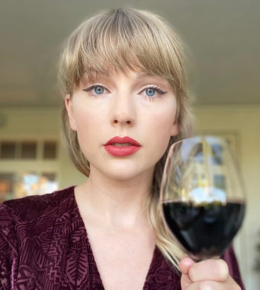D.B. : "Taylor Swift’s love affair with wine continues on The Tortured Poets Department"