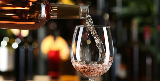 F.V. : " Garde, accords, fabrication… 5 idées reçues sur le vin rosé "