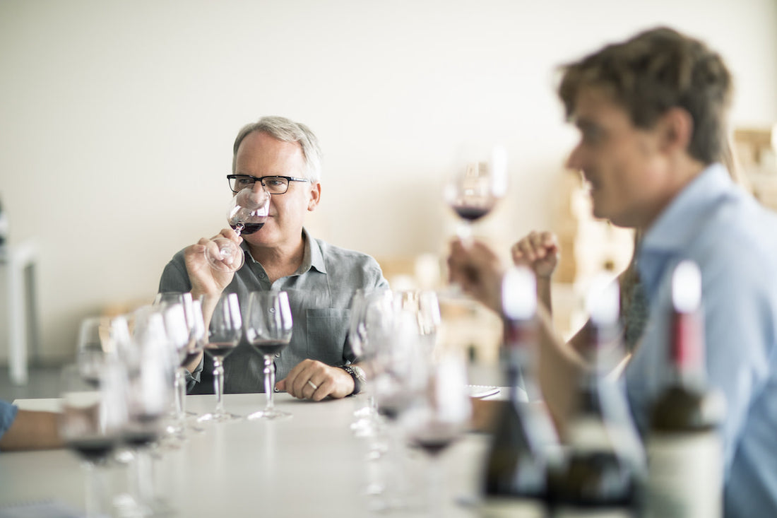 M. : " James Suckling on Wine Points: 4 Tips for Tasting Wine "
