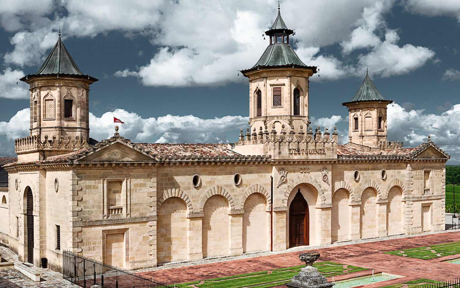 CHATEAU COS D'ESTOURNEL
